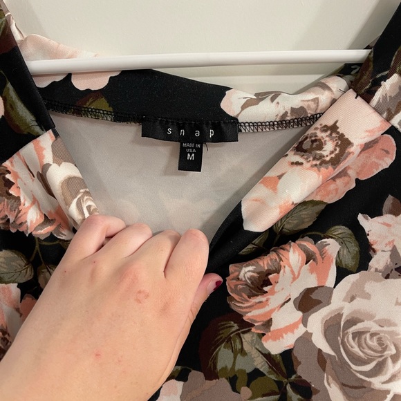 SNAP floral little black dress - Picture 4 of 4